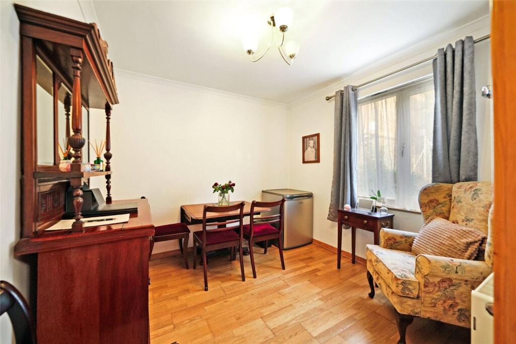 House in London - More