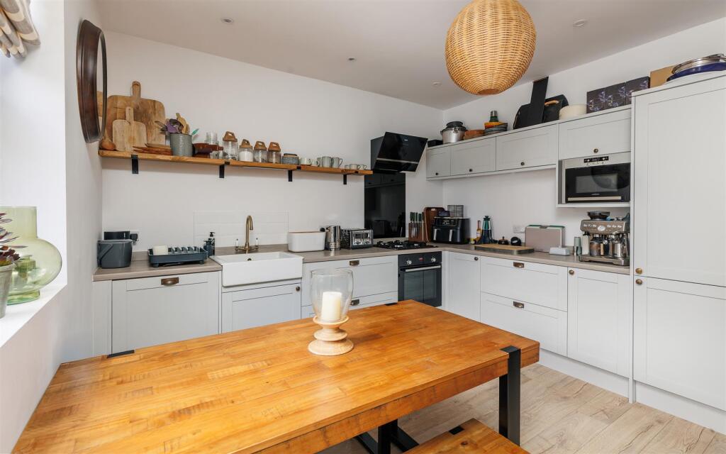House in Cowes, Isle of Wight - View 5