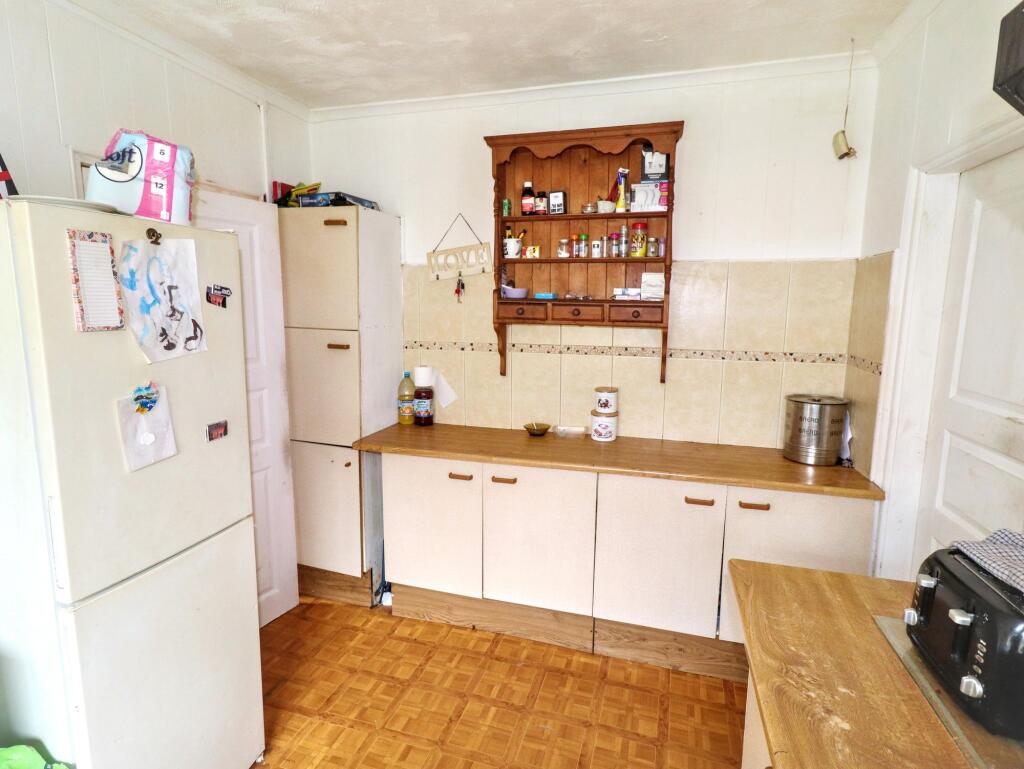 House in Bradford, Keighley - View 3