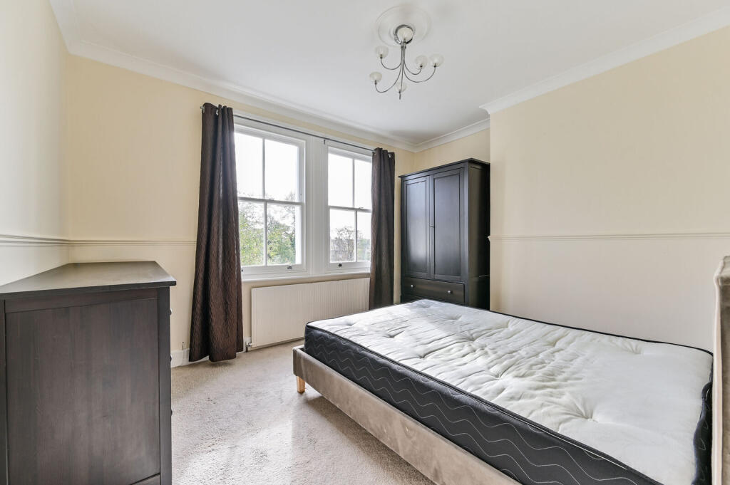 Apartment in London - View 4