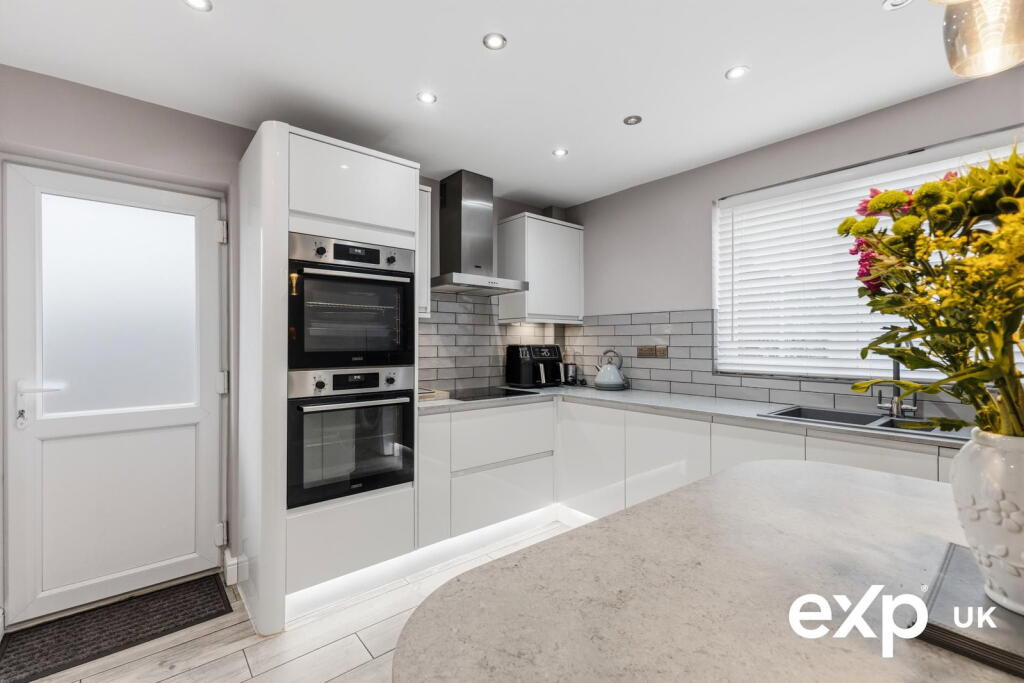 House in Nottingham - View 5