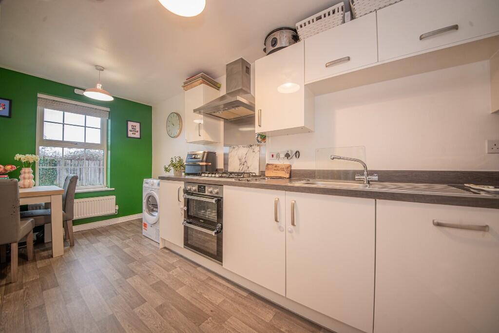 Ashton Gardens, Eastleigh, SO50 photo 3