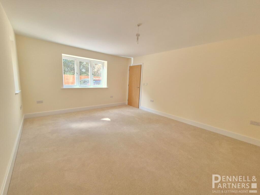 House in Peterborough - View 5