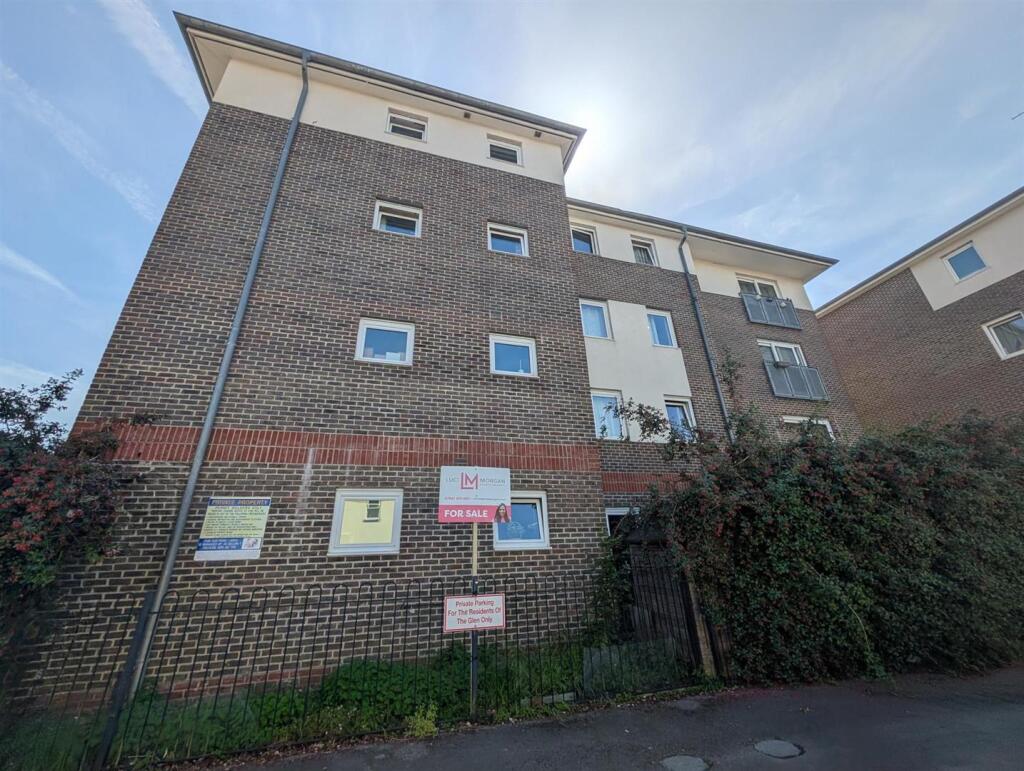 Main image of property: Cranbury Road, Eastleigh