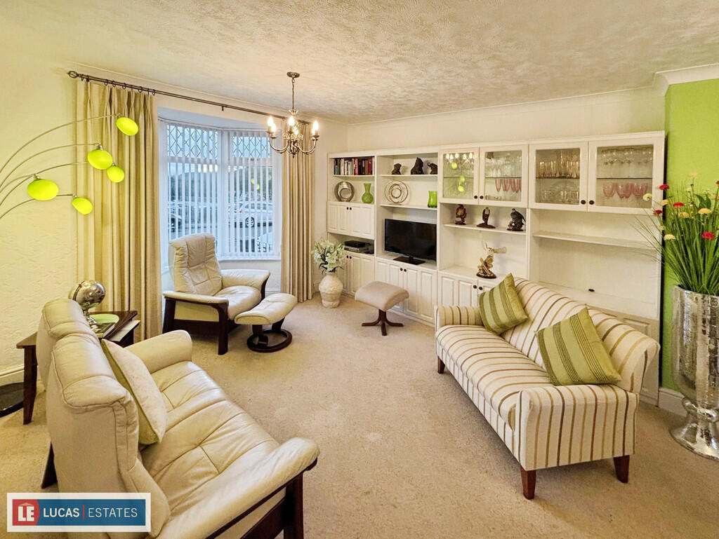 Pengam Road, Ystrad Mynach, Hengoed photo 2