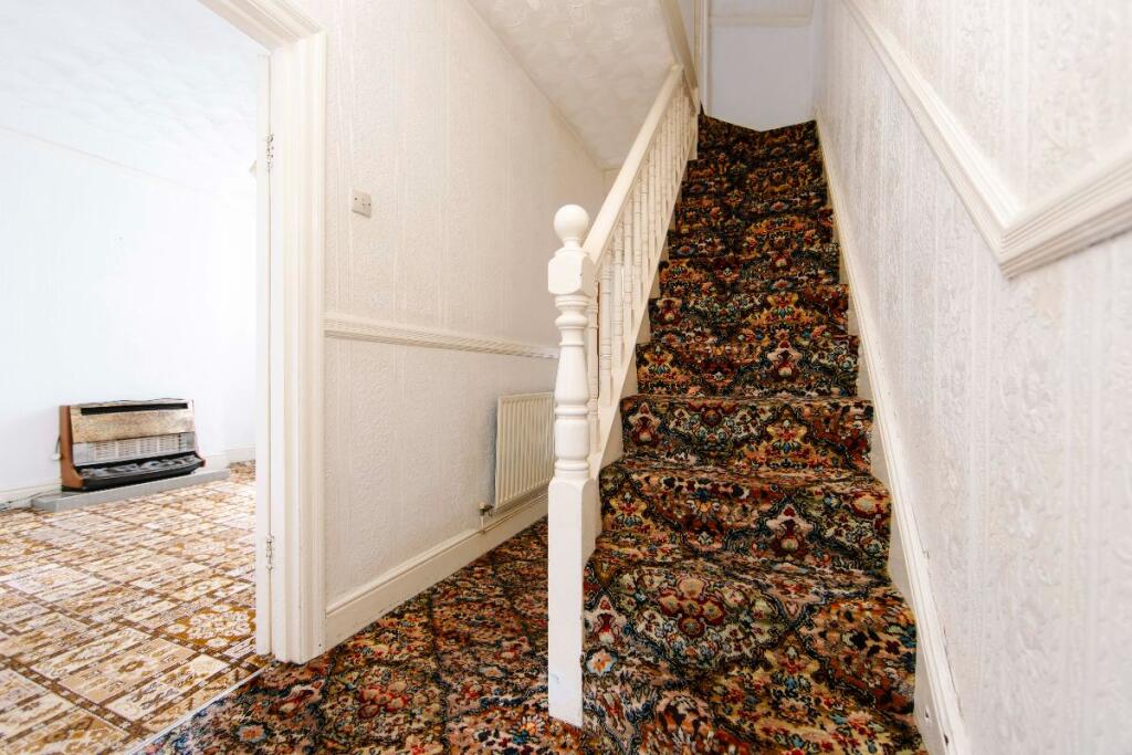 House in Treharris - More