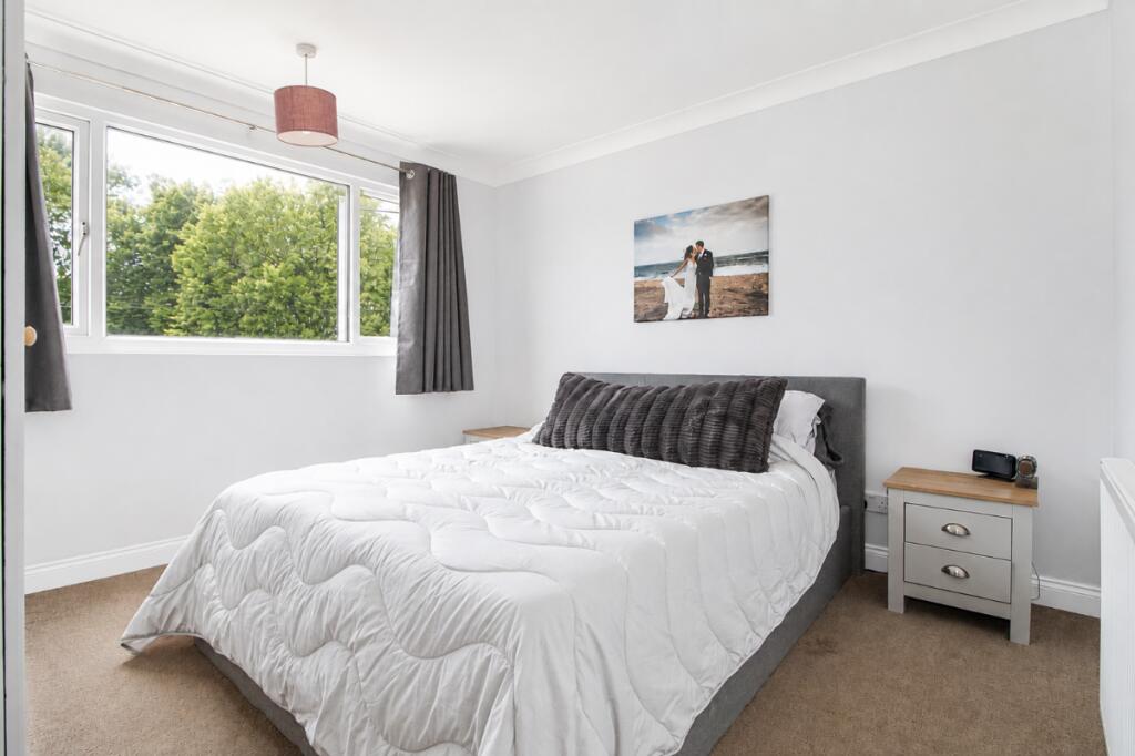 House in Havant, Cowplain - View 5