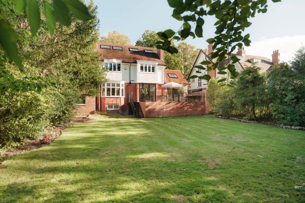 Bramhall Lane South, Bramhall, SK7 - View 4