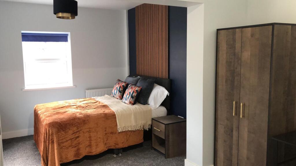 Main image of property: Grimsby Road, Cleethorpes