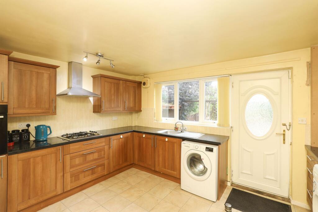 House in Sheffield, Normancroft, Manor - View 4
