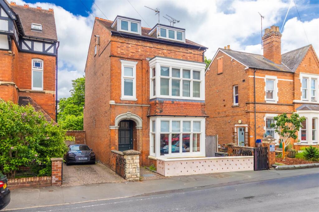 Apartment in Leamington Spa, Milverton, Royal Leamington Spa - More