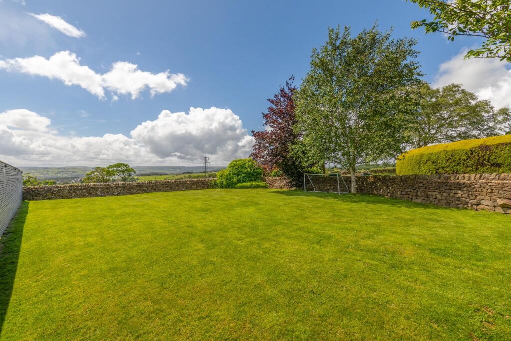 Whitecroft Barn, Otley Road, High Eldwick, Bingley photo 3