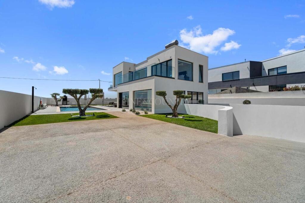 Main image of property: Algarve, Pêra