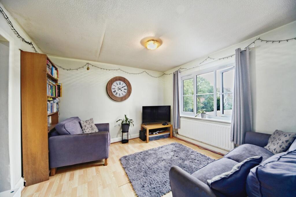 Apartment in London - View 2