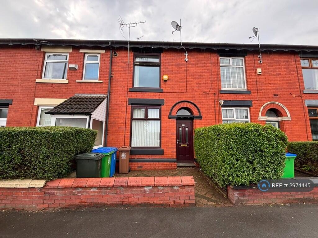 Main image of property: Oldham Road, Manchester, M24
