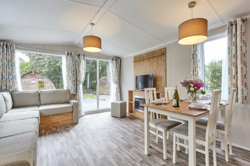 Two Bed Sunseeker Zest, Braidhaugh Holiday Park, South Bridgend, Crieff, Perth and Kinross, PH7 4DH photo 3