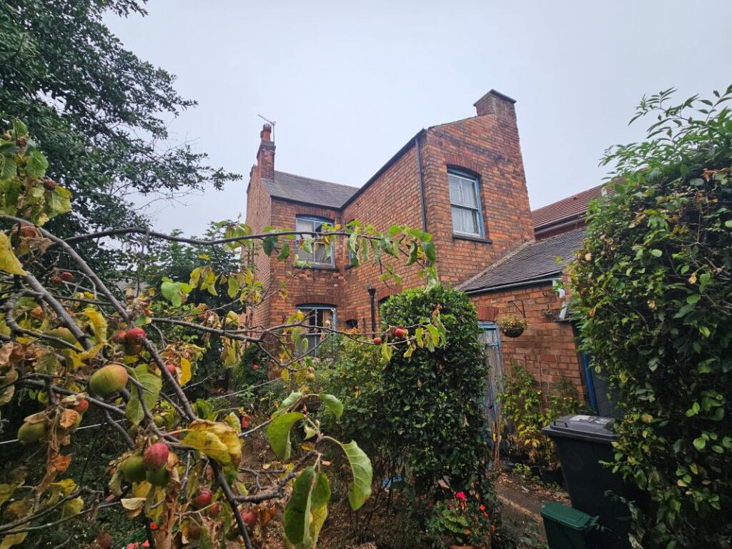 House in Nottingham, Long Eaton - More