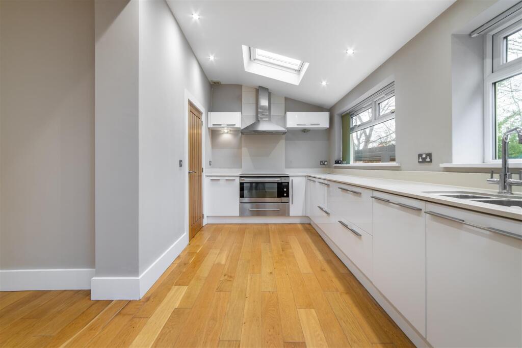 Lartington Gardens, South Gosforth, NE3 photo 3