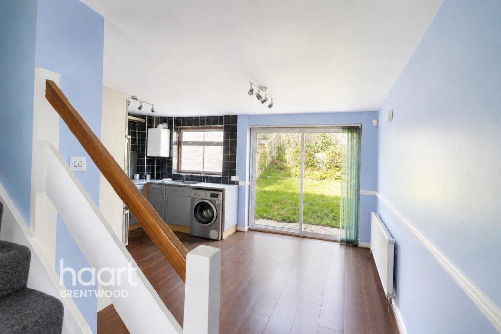 4-bed house on Meadow Rise, Billericay, £409,995