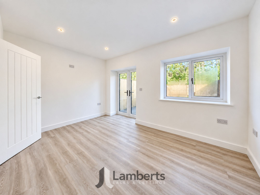 Marlfield Lane, Lakeside, B98 photo 4