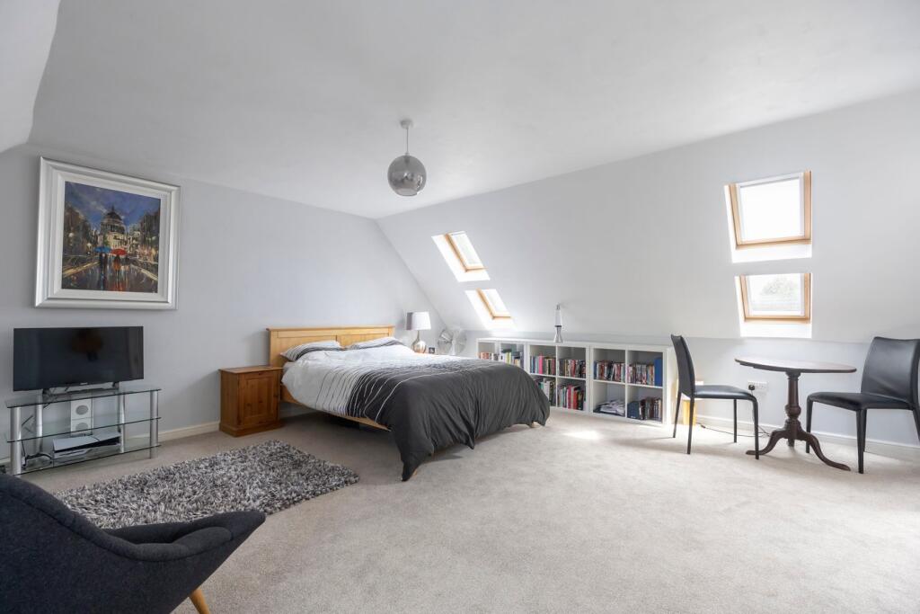 Grace Gardens, Cheltenham, GL51 - View 6