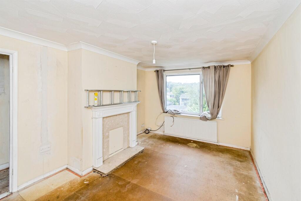Apartment in Southampton - View 3
