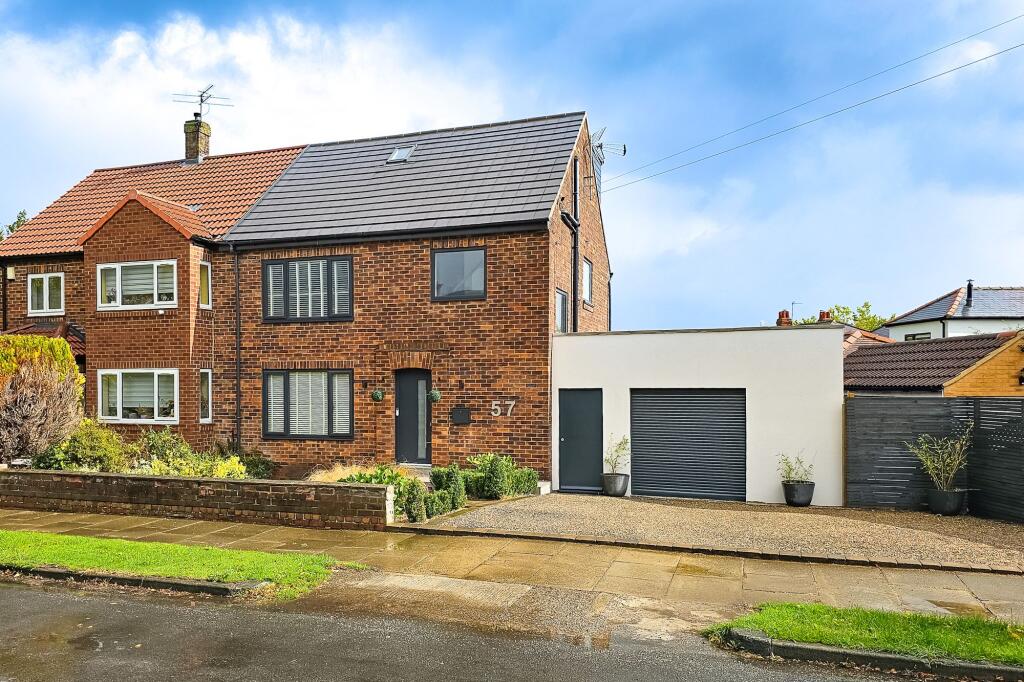 Main image of property: Park Avenue South, Harrogate, HG2