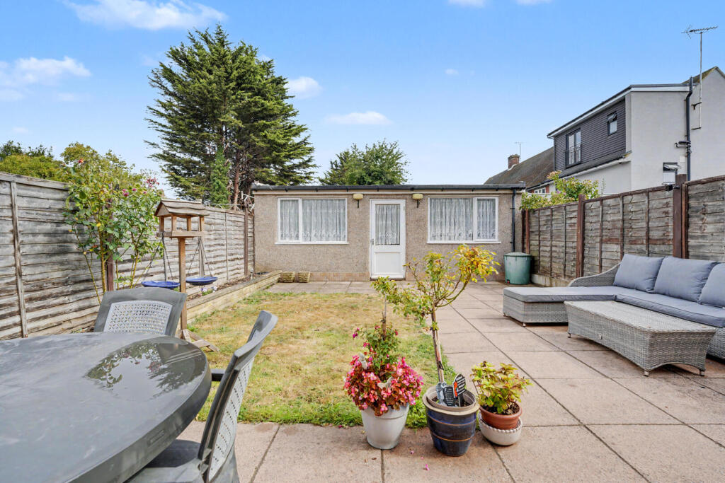 House in Enfield - View 2