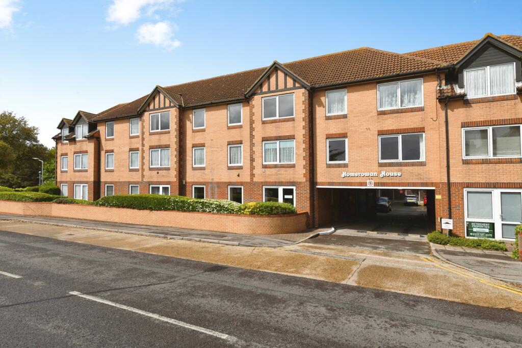 Main image of property: Station Road, Thorpe Bay, Essex, SS1