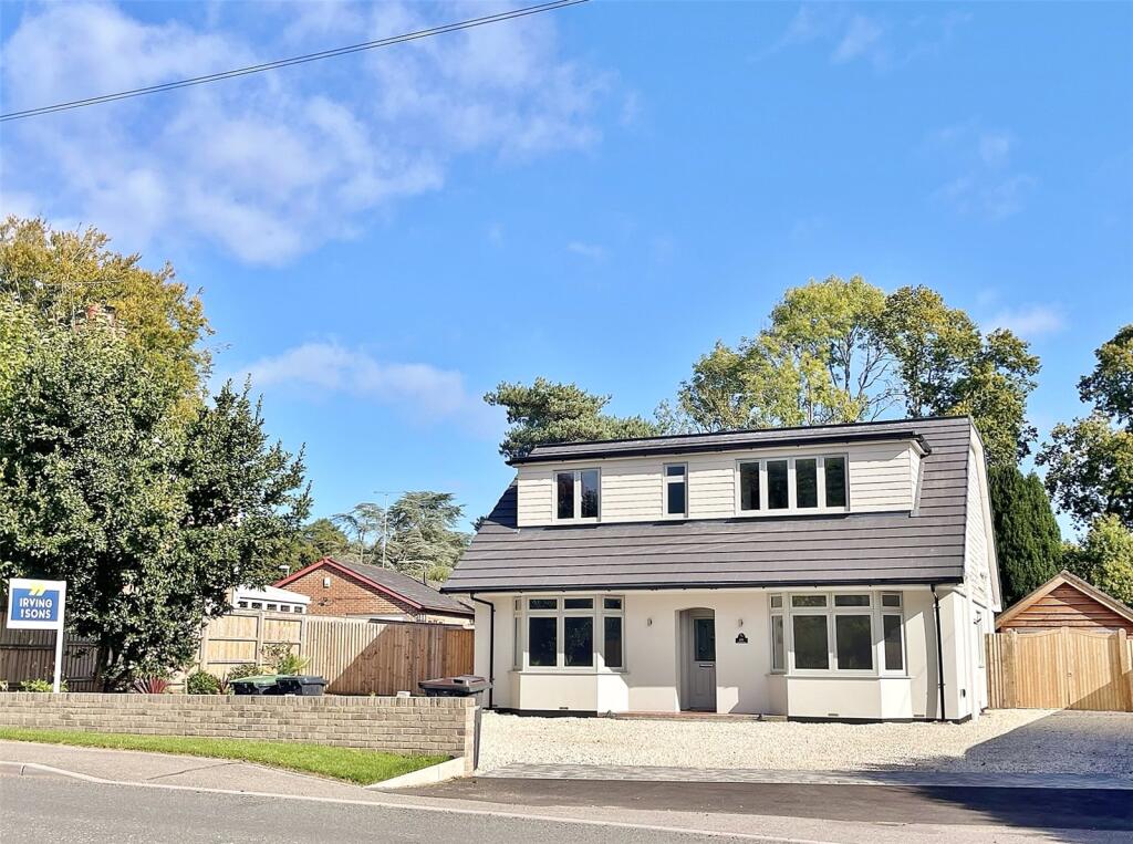 Main image of property: Ringwood Road, Verwood, Dorset, BH31