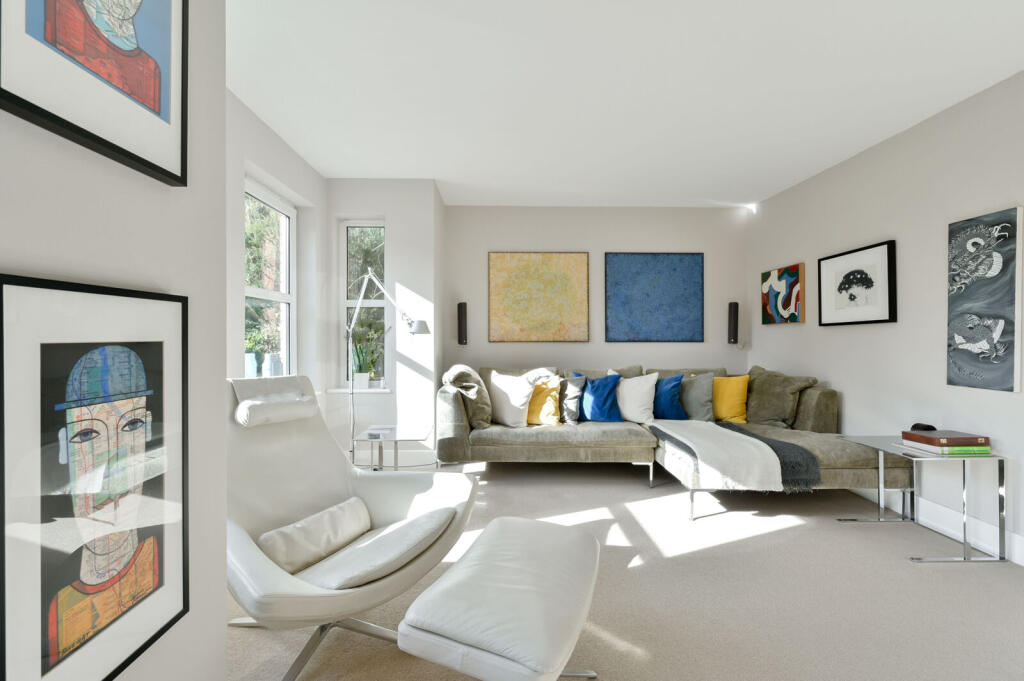 House in London - View 3
