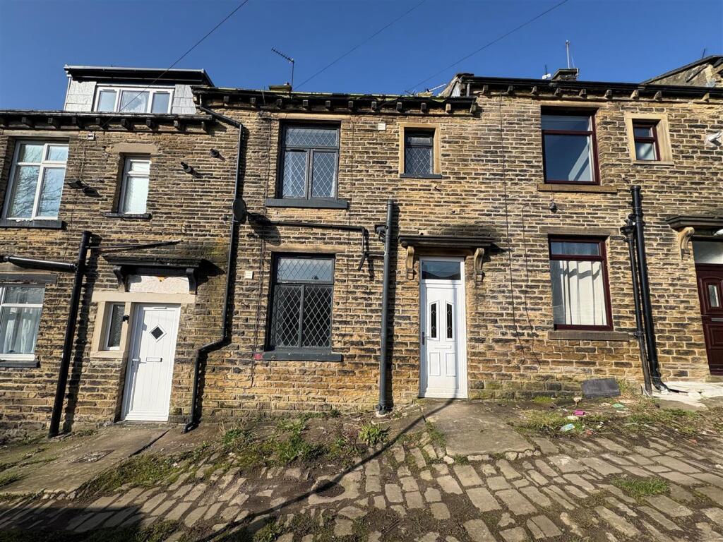 Main image of property: Chapel Terrace, Thornton, Bradford