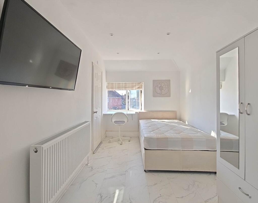 Main image of property: Stockton Road, Reading