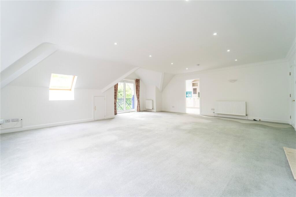 Apartment in Bournemouth, West Cliff - View 4