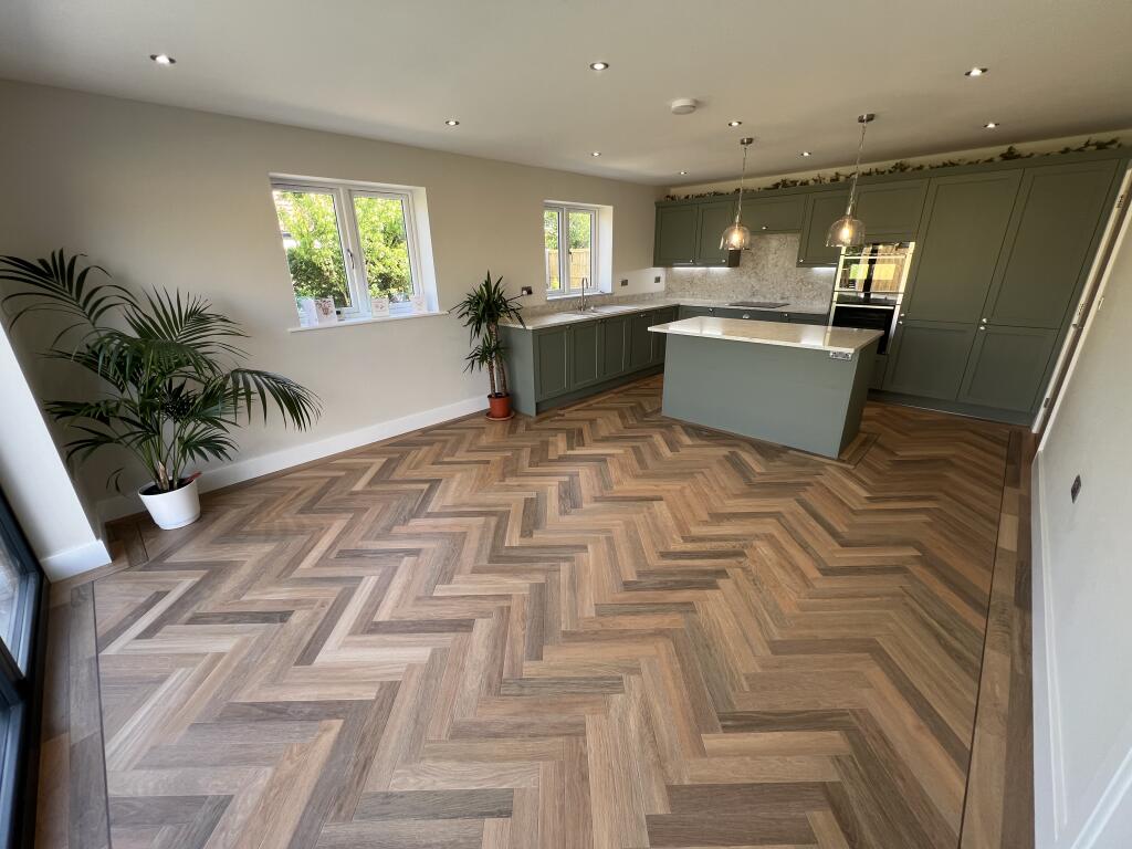 Plot 3, The Fuchsia, Torbay Park, Scartho, Grimsby, DN33 3FT photo 2
