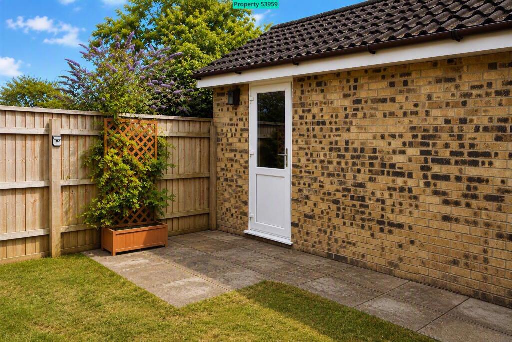 House in Ipswich - View 5