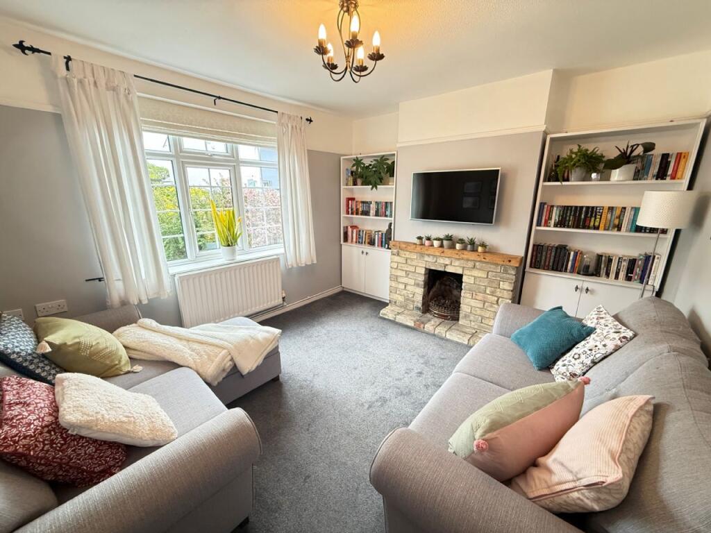Landermere Road, Thorpe-le-soken photo 3