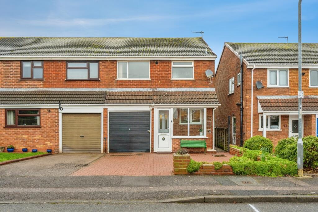 Main image of property: St. Peters Close, Tamworth, Staffordshire, B77