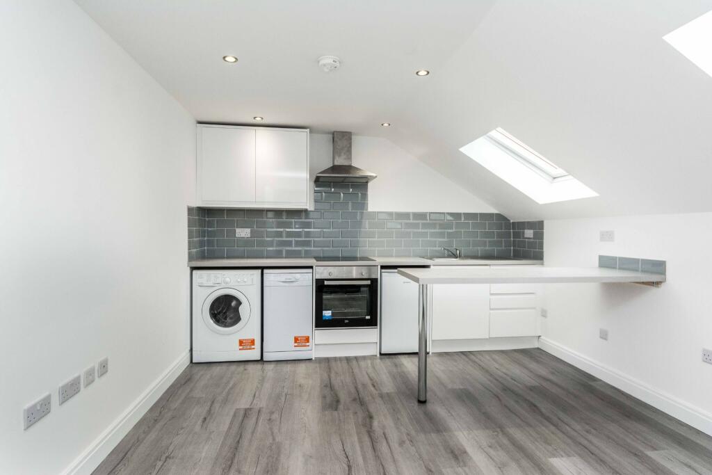 Main image of property: 10C West End Road, Mortimer Common, RG7 3SY