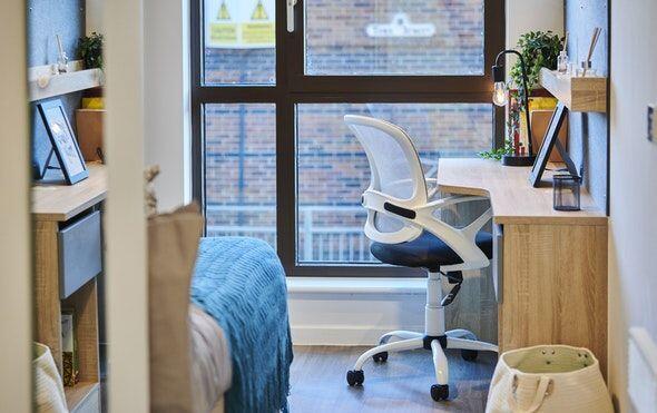 Main image of property: Mansfield Road