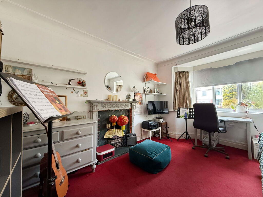 House in Sefton, Liverpool City Region - View 5