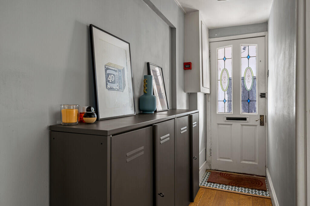 Apartment in Brighton - View 4