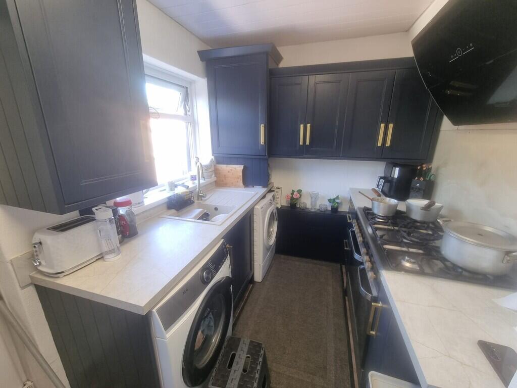 House in Birmingham, West Midlands - View 4