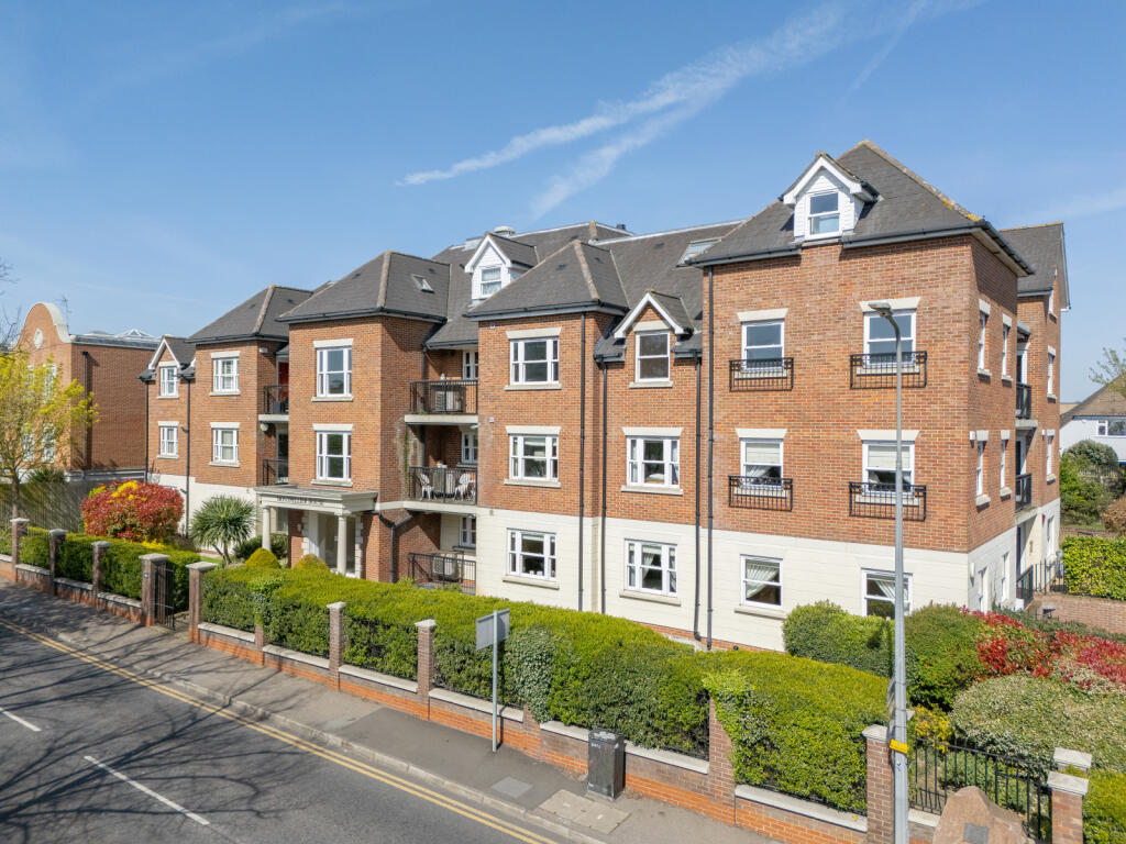 Main image of property: Manor Road, Chigwell, Essex, IG7