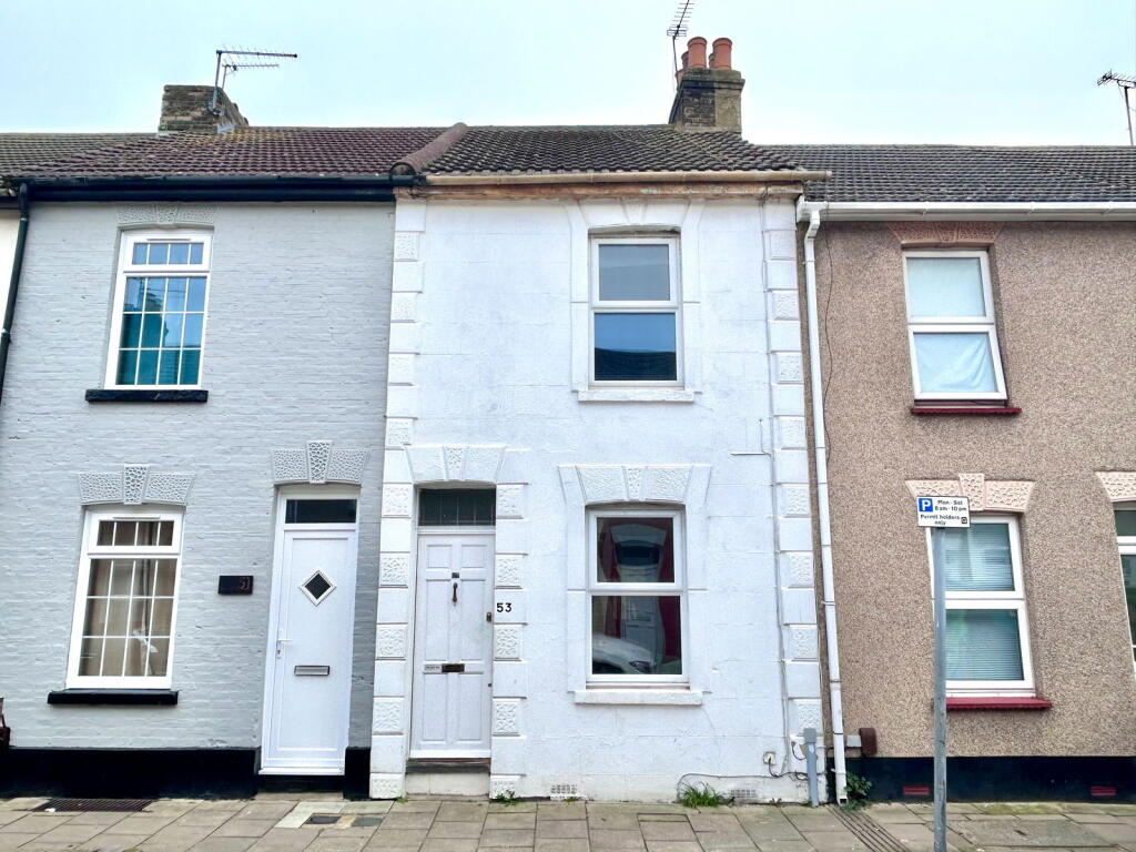 Main image of property: West Street,Gillingham,ME7 1EF