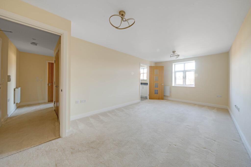 Apartment in Tunbridge Wells, Southborough - View 4