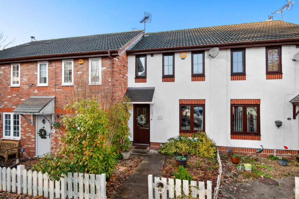 Main image of property: Sen Close, Warfield