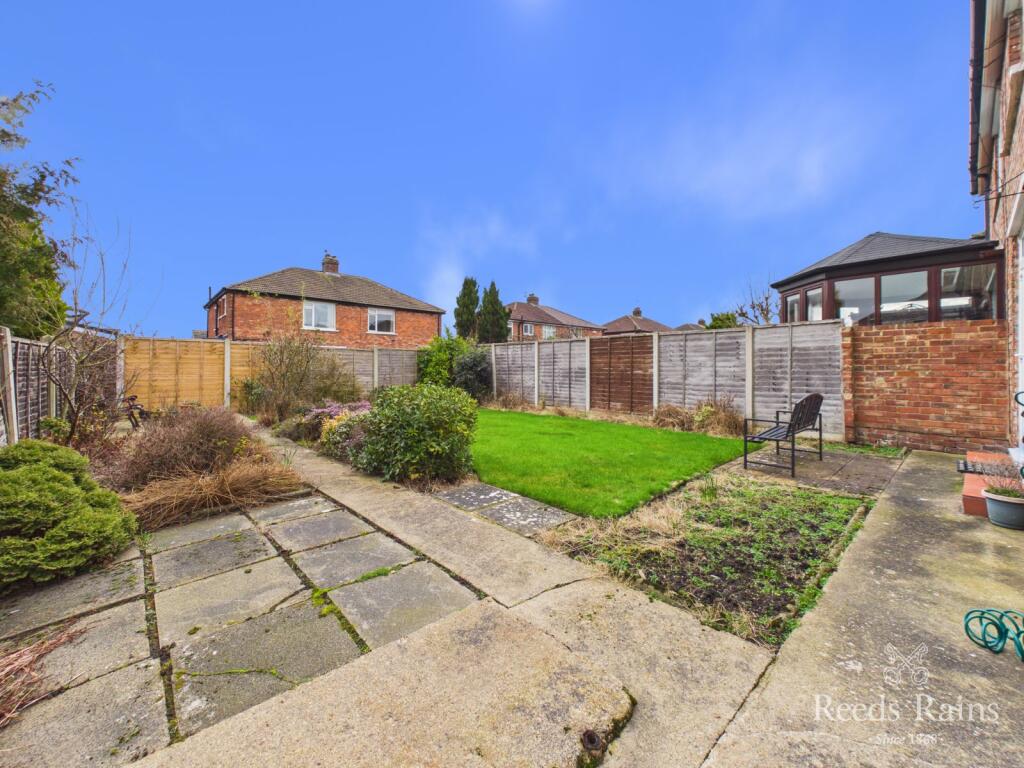 Croxdale Grove, Stockton-on-Tees, Durham, TS19 photo 3