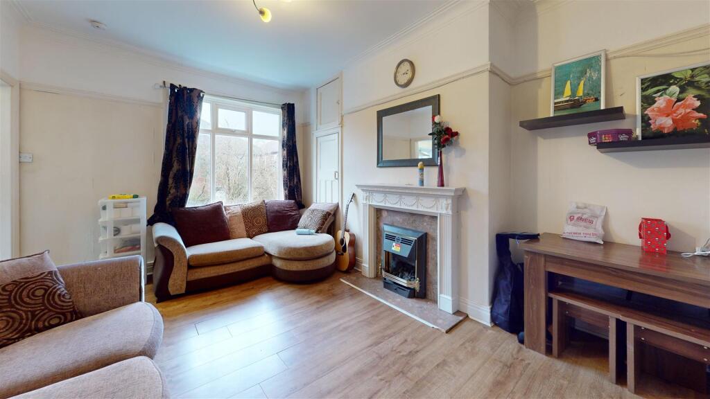 Apartment in Newcastle upon Tyne, High Heaton - View 2