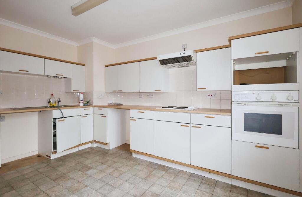 Regal Court, Bancroft, Hitchin photo 4